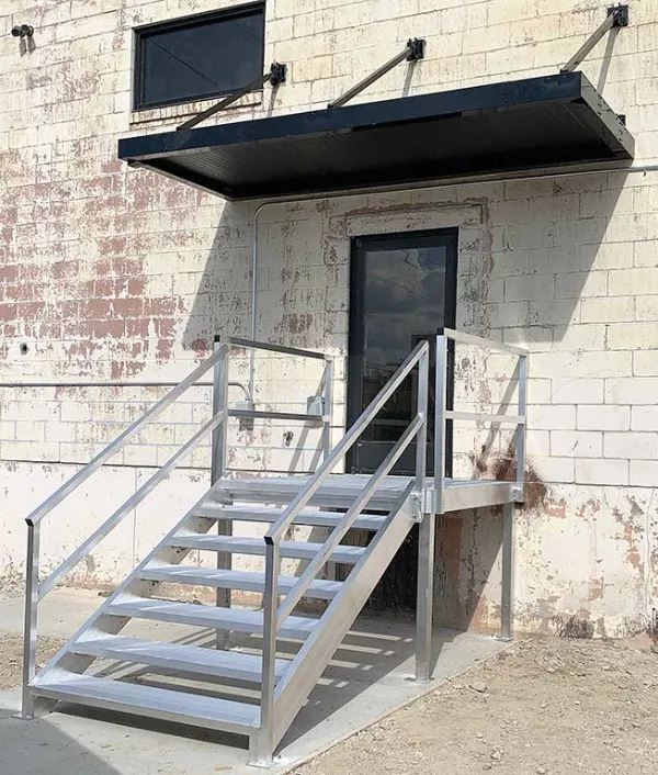 Dock stairs with a pillarless canopy covering the entrance